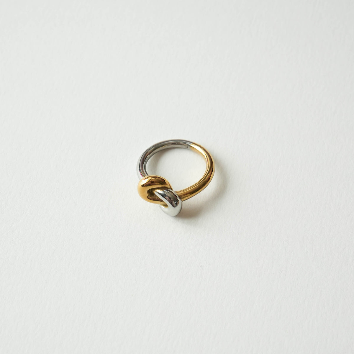 Everly Ring