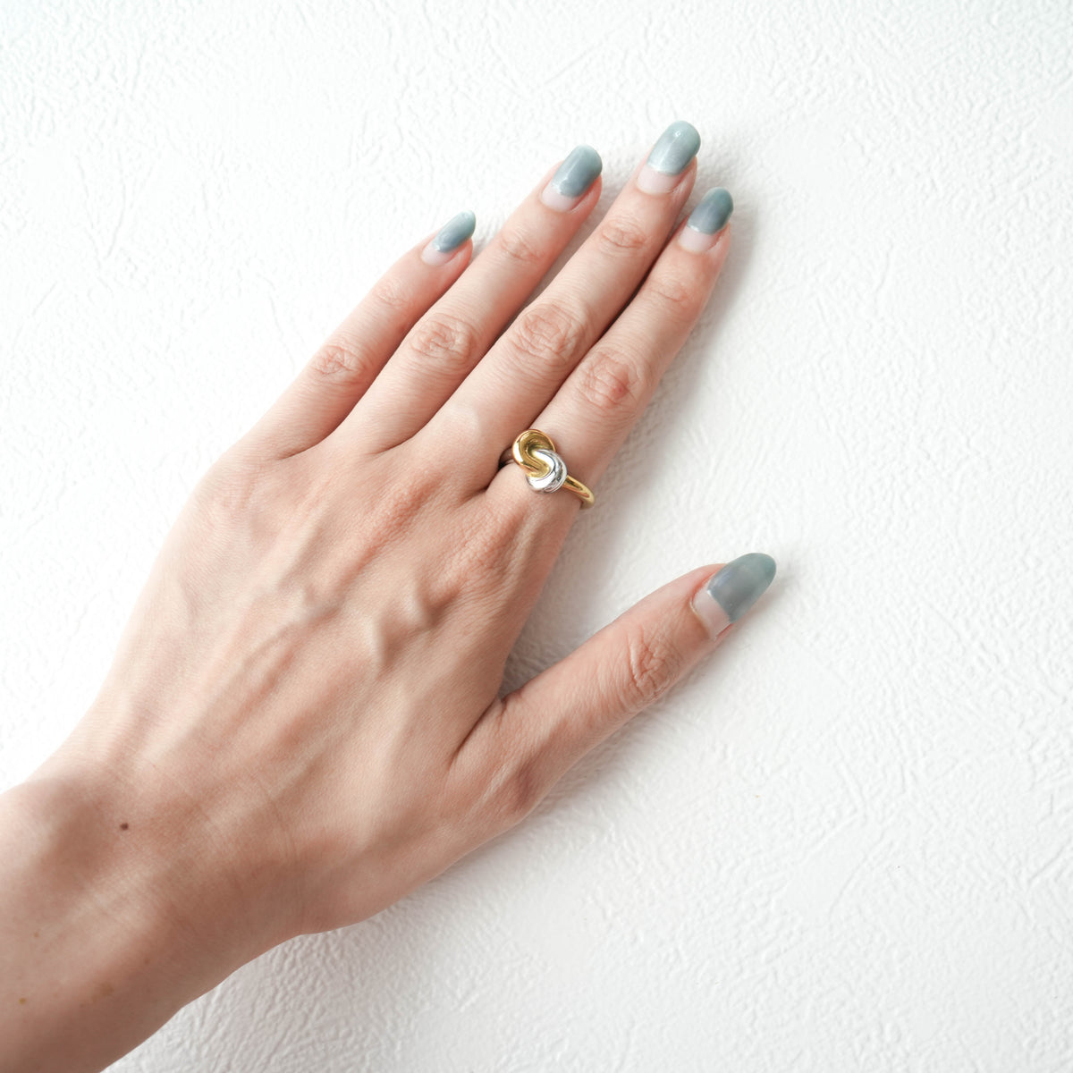 Everly Ring
