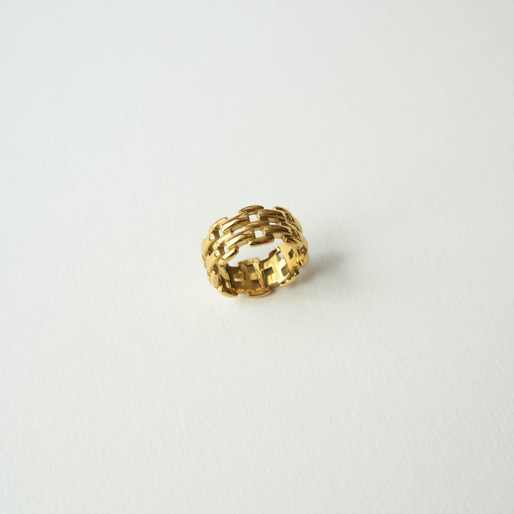 Nicole Ring