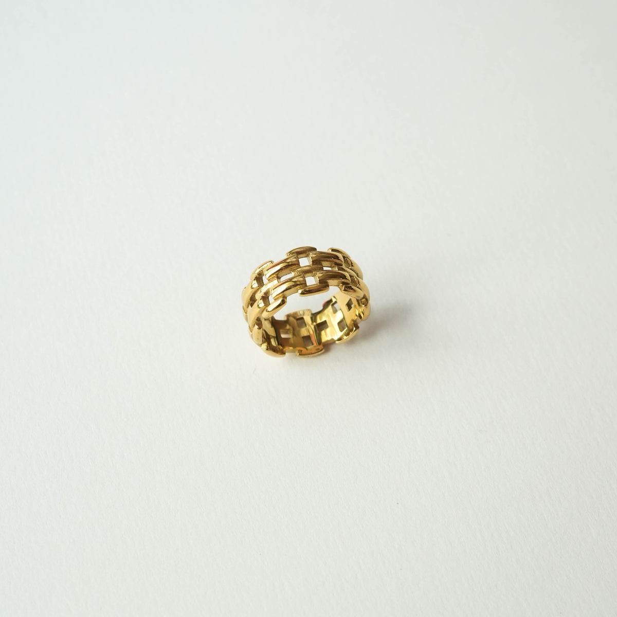 Nicole Ring